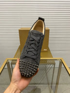 C - SNEAKERS