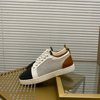 C - SNEAKERS