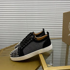 C - SNEAKERS