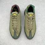 C - SNEAKERS