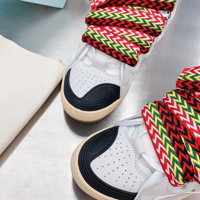 L - SNEAKERS