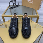 C - SNEAKERS