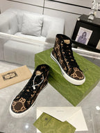 SNEAKERS 02