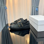 V - SNEAKERS