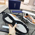 D - SNEAKERS