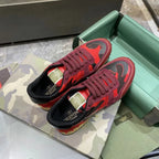V - SNEAKERS