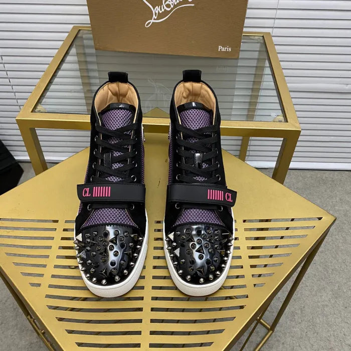 A - SNEAKERS