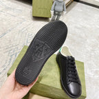 SNEAKERS 16