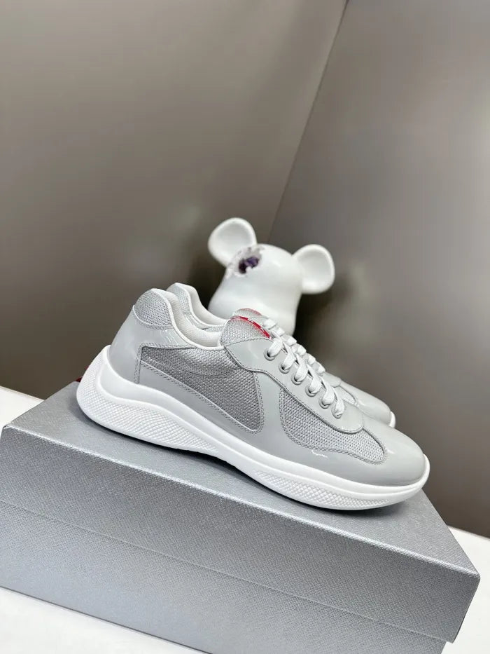 P - SNEAKERS