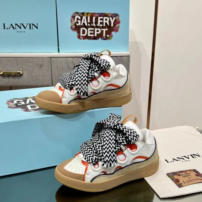 L - SNEAKERS