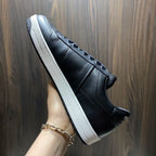 P - SNEAKERS