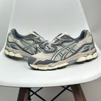 A - SNEAKERS
