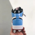 N - SNEAKERS