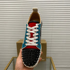 C - SNEAKERS