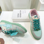 B - SNEAKERS