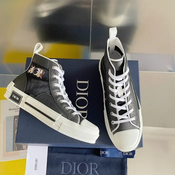 D - SNEAKERS