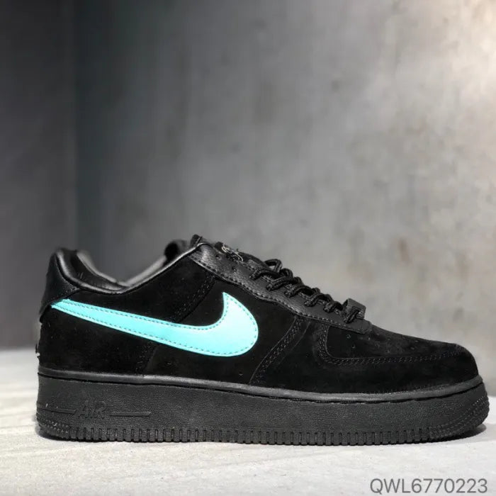 N - SNEAKERS