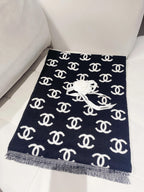 Black and white double-sided double-ring textured knitted shawl