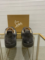 C - SNEAKERS
