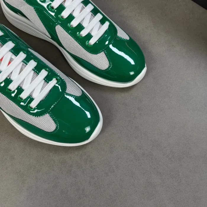 P - SNEAKERS
