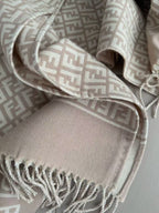Two-color geometric texture knitted shawl, fringed edge loose warm exterior