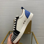 C - SNEAKERS