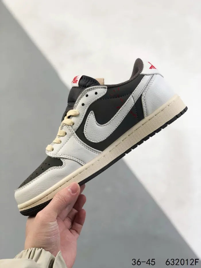 N - SNEAKERS
