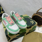 B - SNEAKERS