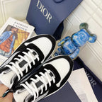 D - SNEAKERS