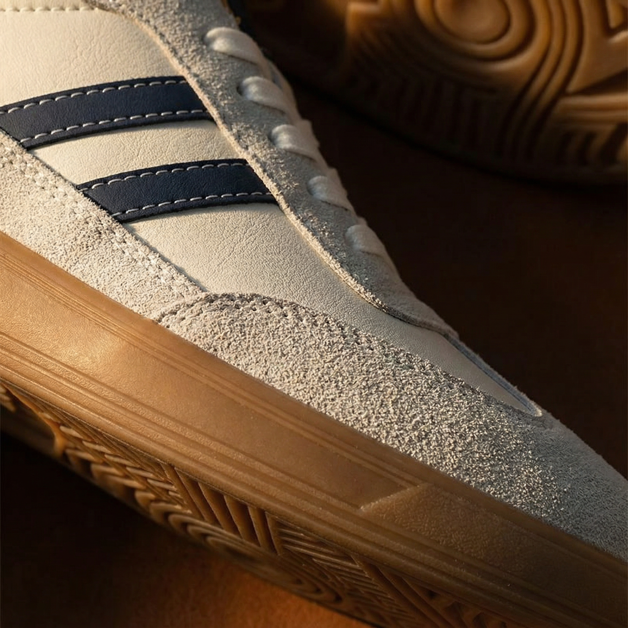 Vaughnson - Versatile City Walk Trainers | By Julian & Claire Toronto