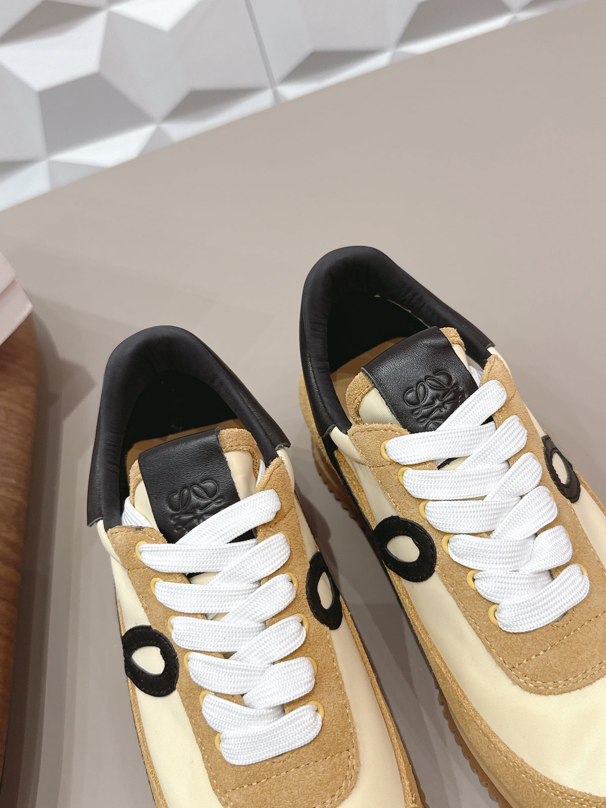 L2-Sneakers