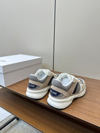 S-Sneakers