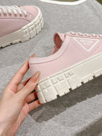 P-Sneakers