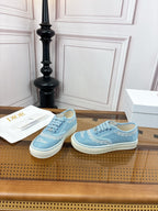 D-Sneakers