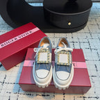 R-Sneakers