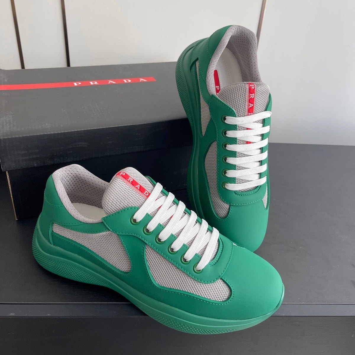 P-Sneakers