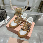 M-Sneakers